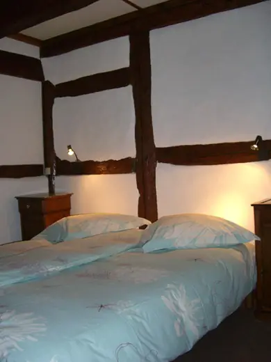 Schlafzimmer 1