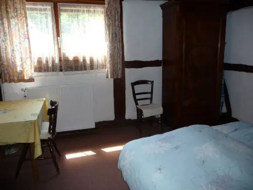 Schlafzimmer 1